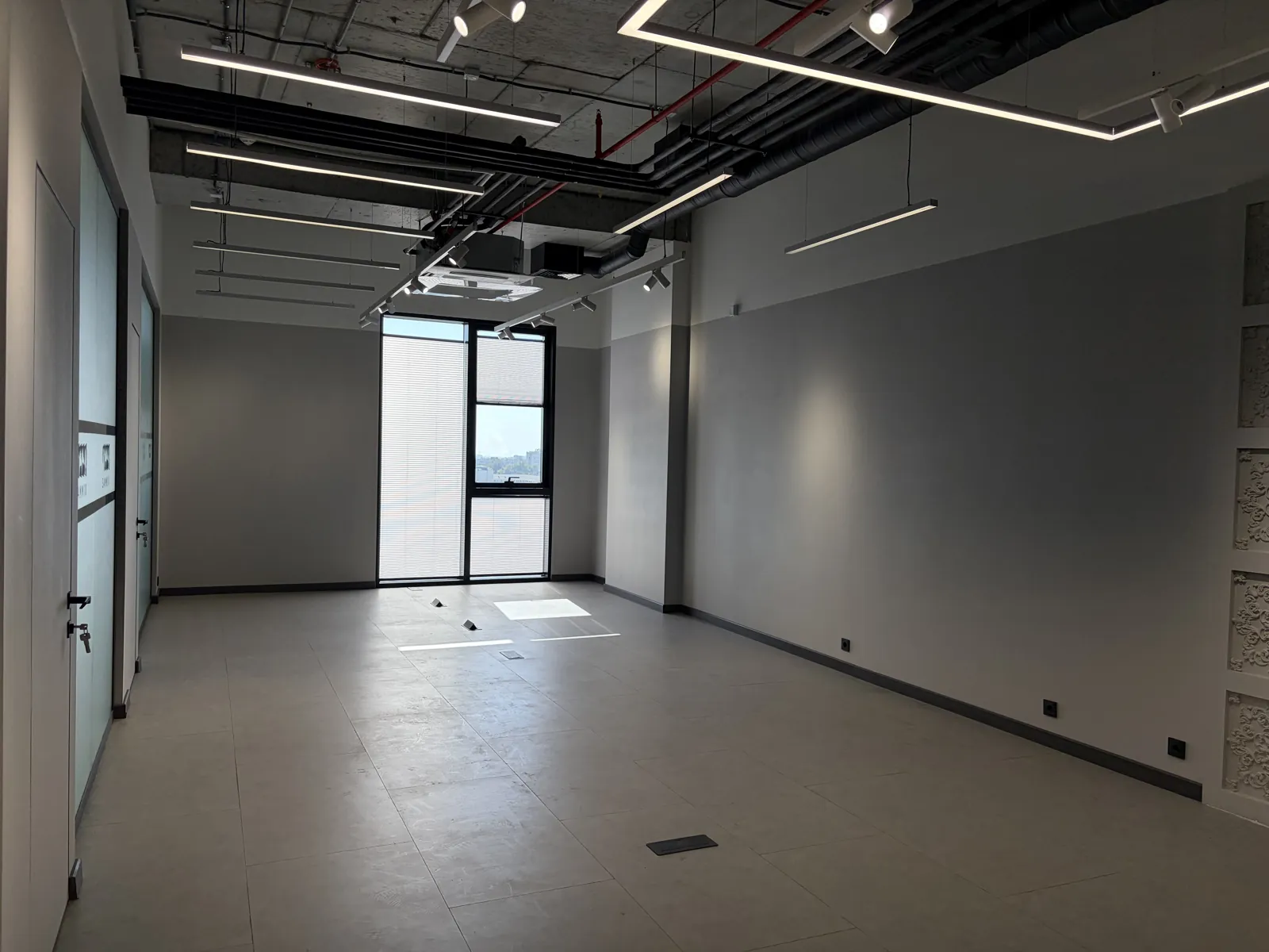 Офис 95 м² TRILLIANT, 3